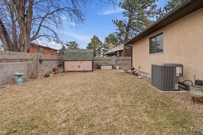 3 Queensbridge Dr, Pueblo, CO 81001 - Photo 41