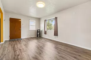 125 W 20th St, Pueblo, CO 81003 - Photo 7