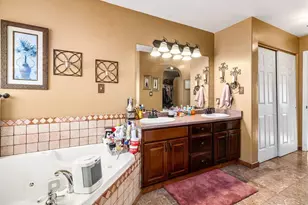 107 W Blakeland Dr, Pueblo West, CO 81007 - Photo 25