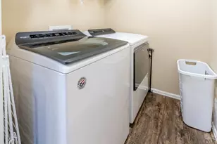 2409 Plains St, Pueblo, CO 81004 - Photo 9