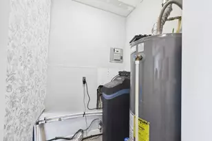 706 Airlane Ave, Pueblo, CO 81005 - Photo 15