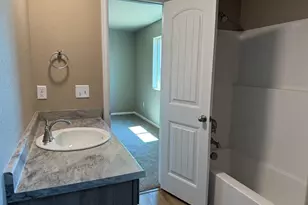 5213 Gannet Ln, Pueblo, CO 81008 - Photo 9