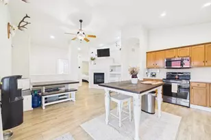 366 N Earl Pl, Pueblo West, CO 81007 - Photo 11