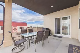 366 N Earl Pl, Pueblo West, CO 81007 - Photo 35