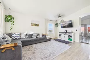 366 N Earl Pl, Pueblo West, CO 81007 - Photo 5