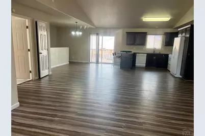 2319 Longhorn Dr, Pueblo, CO 81008 - Photo 3