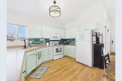 902 W 15th St, Pueblo, CO 81003 - Photo 11