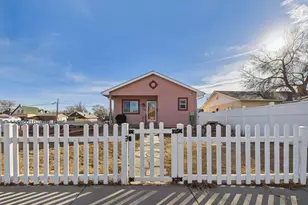 902 W 15th St, Pueblo, CO 81003 - Photo 1