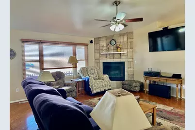 471 N Escondido Dr, Pueblo West, CO 81007 - Photo 7