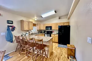 471 N Escondido Dr, Pueblo West, CO 81007 - Photo 11