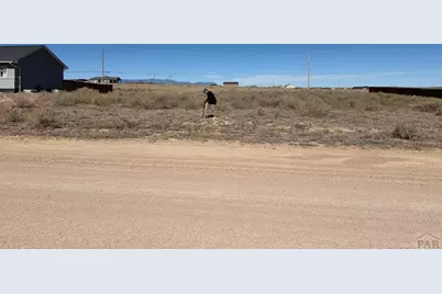 943 E Moonbeam Dr, Pueblo, CO 81007 - Photo 3