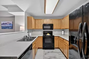 2141 Legacy Ridge View, Colorado Springs, CO 80910 - Photo 7