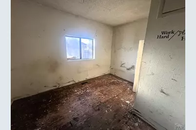 1612 Evergreen, Pueblo, CO 81001 - Photo 7