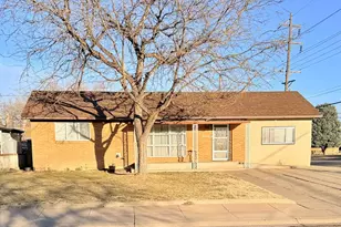 1922 Elmwood Ln, Pueblo, CO 81005 - Photo 31