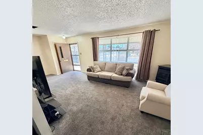 1922 Elmwood Lane, Pueblo, CO 81005 - Photo 9