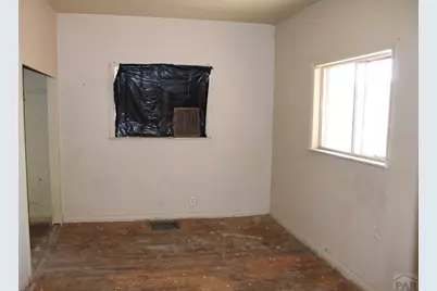 1019 E 10th St, Pueblo, CO 81001 - Photo 3