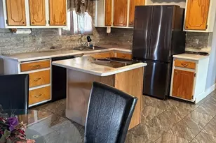 1817 E 18th St, Pueblo, CO 81001 - Photo 3