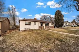1109 Mass St, Pueblo, CO 81001 - Photo 3