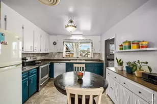 1109 Mass St, Pueblo, CO 81001 - Photo 7