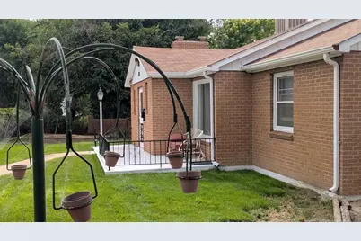 1910 E 8th St, Pueblo, CO 81001 - Photo 3