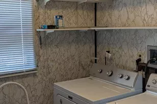 1910 E 8th St, Pueblo, CO 81001 - Photo 11
