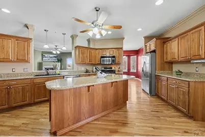 4725 Desert Candle Dr, Pueblo, CO 81001 - Photo 9