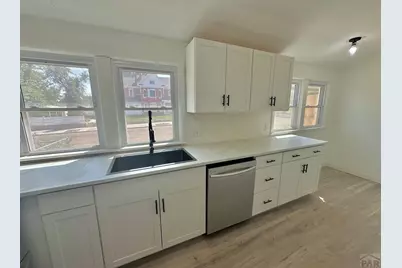 219 W 6th St, La Junta, CO 81050 - Photo 9