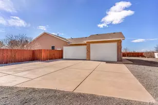 2064 Iris Rd, Pueblo, CO 81006 - Photo 41