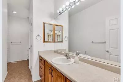 2064 Iris Rd, Pueblo, CO 81006 - Photo 17
