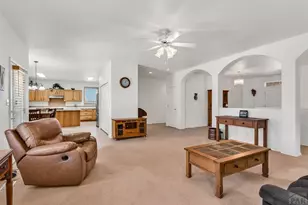 2064 Iris Rd, Pueblo, CO 81006 - Photo 7