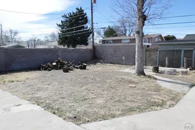 709 Airlane Ave, Pueblo, CO 81005 - Photo 15