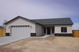1675 N Lyon Dr, Pueblo West, CO 81007 - Photo 1