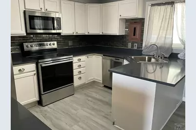 72 Hanson Lane, Pueblo, CO 81001 - Photo 7