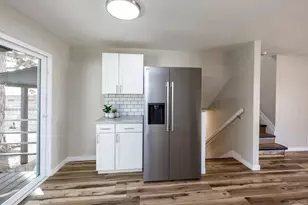 100 Stanford Ave, Pueblo, CO 81005 - Photo 9