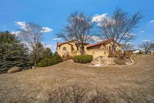 995 S Linden Pl, Pueblo West, CO 81007 - Photo 49