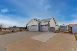 16 Posada Dr, Pueblo, CO 81005 - Photo 3