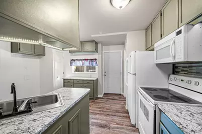 1708 Henry Ave, Pueblo, CO 81005 - Photo 11