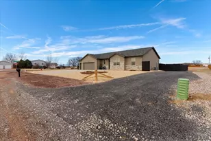 805 N Monarch Dr, Pueblo West, CO 81007 - Photo 33