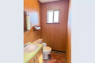 702 Grove Ave, Las Animas, CO 81054 - Photo 11