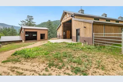 10013 McKinney Ave, Littleton, CO 80127 - Photo 9