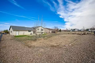 528 S Bellflower Dr, Pueblo West, CO 81007 - Photo 49