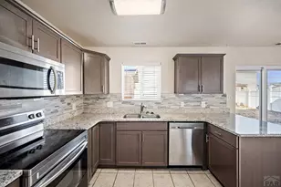 3003 Mirror Cir, Pueblo, CO 81004 - Photo 11