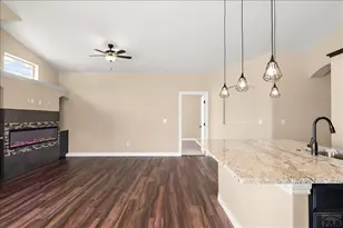 366 N Desert Cove Dr, Pueblo West, CO 81007 - Photo 13