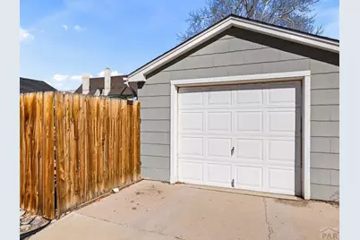 1942 Lake Ave, Pueblo, CO 81004 - Photo 3