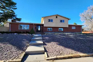 135 La Rochelle Dr, Pueblo, CO 81005 - Photo 1