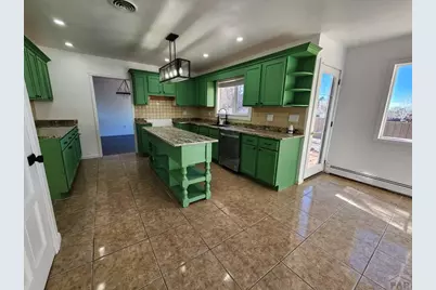 135 La Rochelle Dr, Pueblo, CO 81005 - Photo 5