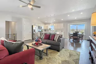 439 N Mitford Dr, Pueblo West, CO 81007 - Photo 15