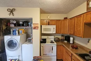 3908 Devonshire Ln, Pueblo, CO 81005 - Photo 5