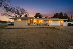 39 Dartmouth Ave, Pueblo, CO 81005 - Photo 1