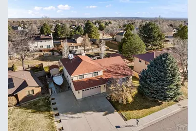7 Alta Loma Dr, Pueblo, CO 81005 - Photo 3